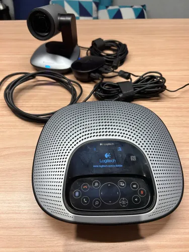 Sistema de Videoconferência Logitech ConferenceCam CC3000e