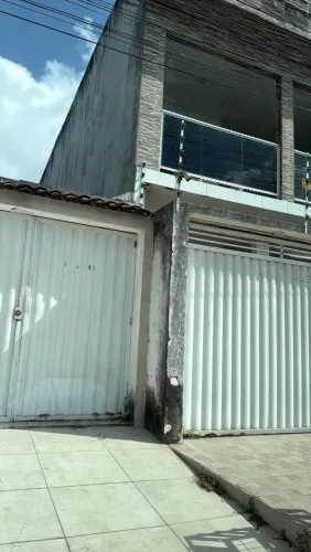 Vendo casa na av José Ailton colado com o Graciliano Ramos