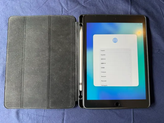 Apple iPad Wifi 9a Geração Cinza Espacial 64GB 10.2 " + Apple Pencil 