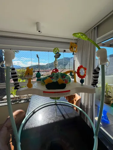 Cadeira pula pula Fisher Price para bebês 
