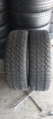 Pneu 245/75/17 Goodyear (2 unidades)
