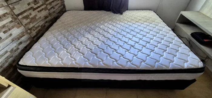 Cama Queen