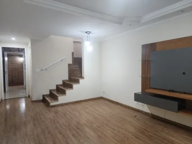 Casa em Condomínio Fechado - Av. Guilherme Giorgi
