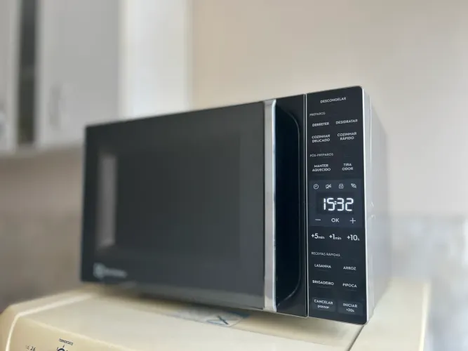 Microondas Electrolux 23L