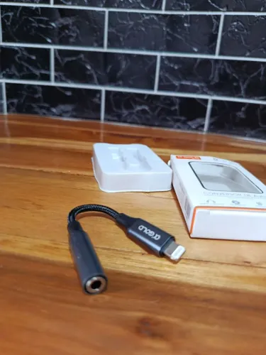 Adaptador de áudio lightling para P2 auxiliar / PROMOÇÃO IMPERDÍVEL