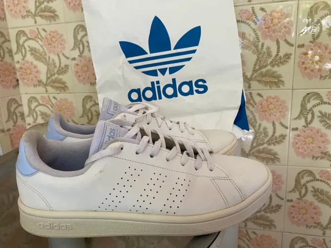 Tênis adidas original 