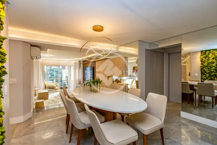 Apartamento mobiliado com 3 quartos no Bigorrilho, Curitiba - Edifício First Tower codigo: