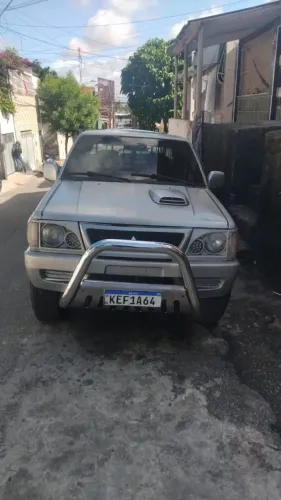 Mitsubishi L200 GLS 2.5 4X4 CD Diesel 2001