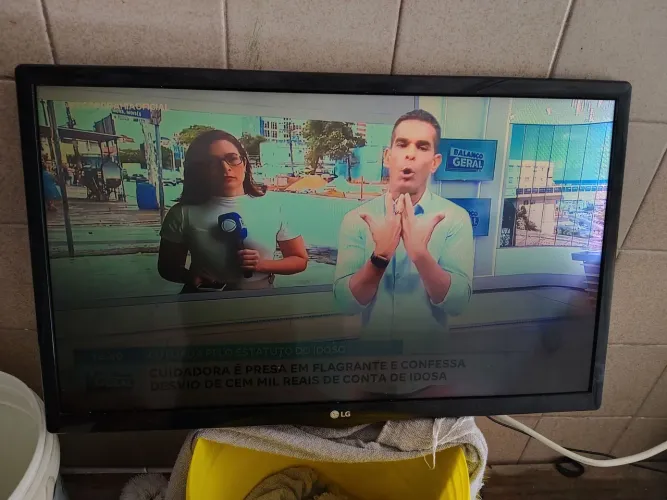 TV LG 24 polegadas usada