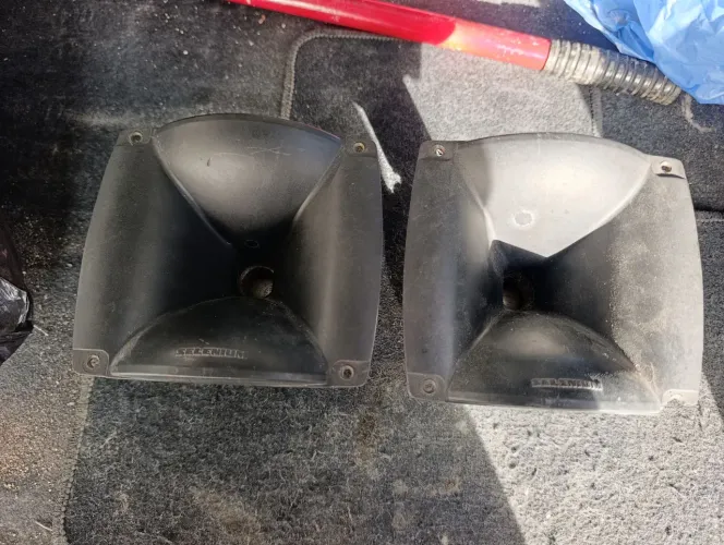 PAR DE CORNETAS D250X PROMOÇÃO IMPERDÍVEL