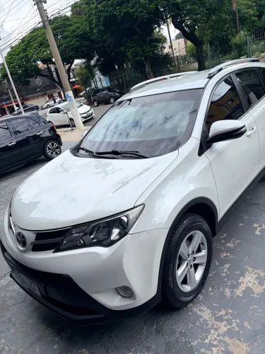 Toyota RAV4 2.0 4X4 16V Aut. 2013