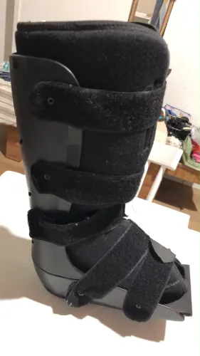 Bota ortopédica imobilizadora Robocop