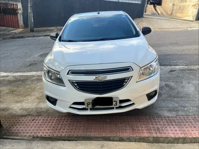 Chevrolet Onix Hatch LT 1.0 8V Flex Power Mec. 4P 2015