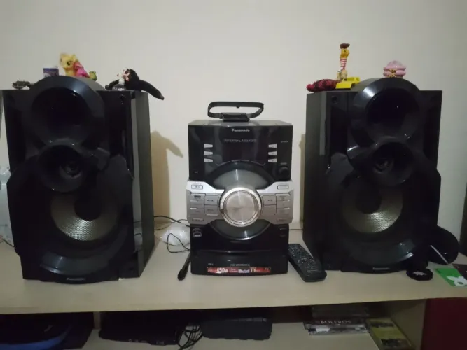 vende se um aparelho de som 250 reais