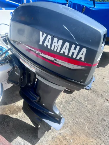 Motor de poupa Yamaha