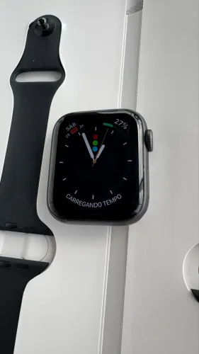 Apple Watch Series 4 NA CAIXA