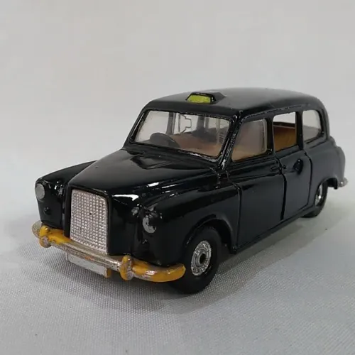 MINIATURA - Austin London Taxi Corgi - Carrinho diecast fab. na Grã Bretanha Mede 12 cm
