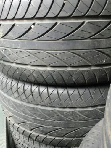Pneu 285 50 20 Goodride sv Pickup semi novo meia vida Hilux
