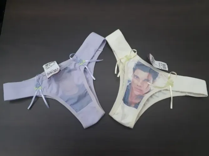 Lote 2 Calcinhas - Tangas Rosa e Creme.