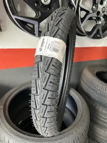 Promoção pneu sem câmara 90/90/18 maggion