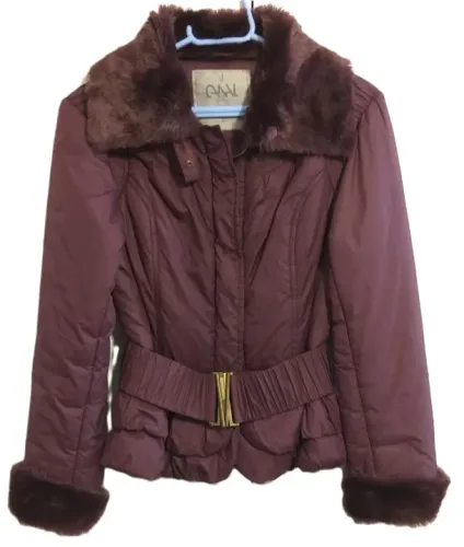 Jaqueta Feminina Marca Canal Nylon (Usado) Super Nova.