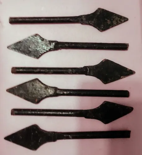 Lote com 6 Lanças pra grade de ferro tamanho 17 cm sem uso