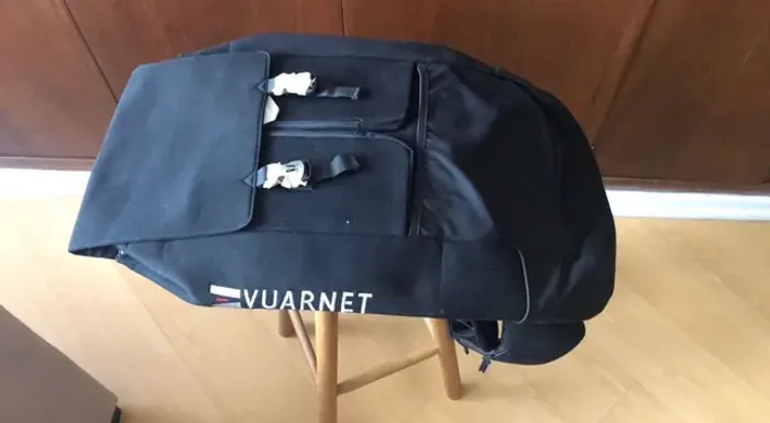 Mochila Vuarnet Original com 75cm , totalmente neoprene a prova dágua e frio intenso