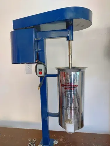 Máquina de bater açaí