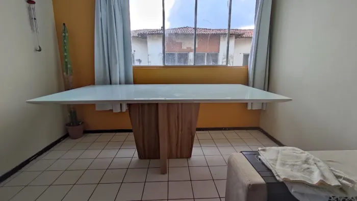 Mesa de Jantar com 6 cadeiras