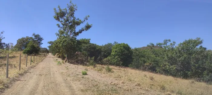 Chácara em varjao