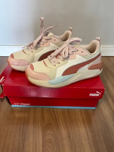 Tênis Feminino Puma X Ray Game Rosa e bege