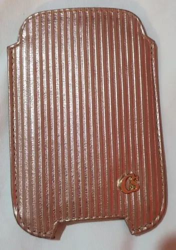 Porta celular/documentos Carmen Steffens