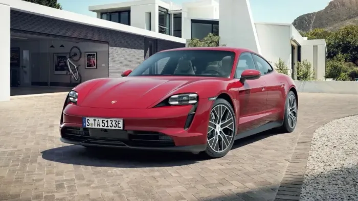 Sucata Porscher Taycan 2023