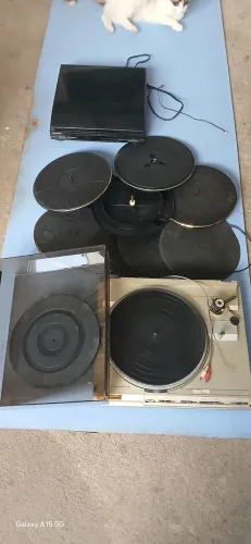 Vendo peças p/ toca discos.