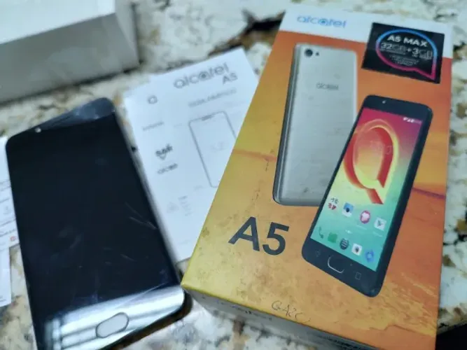 Celular Alcatel A5 MAX 3gb Ram 32gb Mémoria Octacore 1,3ghz 16MP Camera Excelente Estado