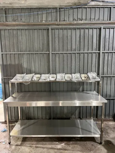 Mesa com condimentadora inox304 1mm 190cmx80