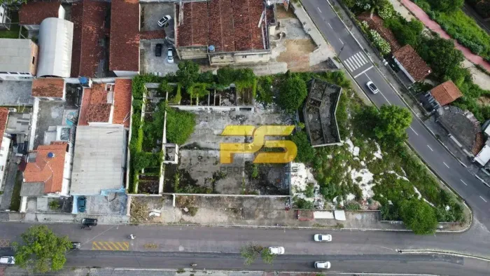 Terreno à venda em Jaguaribe  3.500 m²