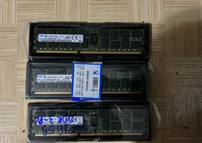 Memória RAM Samsung 16GB 1600mhz DDR3 M393BG70DB0-YK0