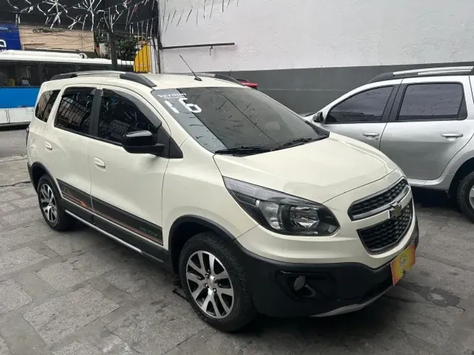 Chevrolet Spin Activ 1.8 2016 Automática - Completíssima + GNV G5 - Nova demais!