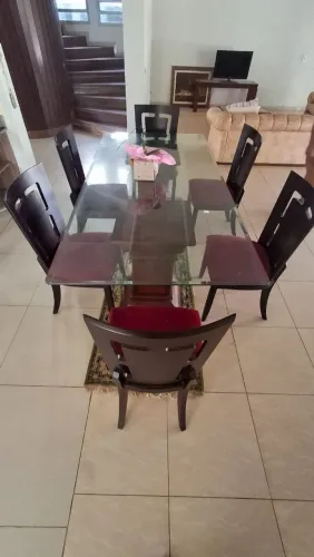 MESA DE MADEIRA 2,20CM COM 6 CADEIRAS SEMI-NOVA
