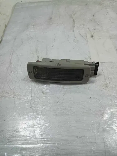 Luz De Teto Cortesia Volkswagen Golf Fox Bora 1999 A 2006
