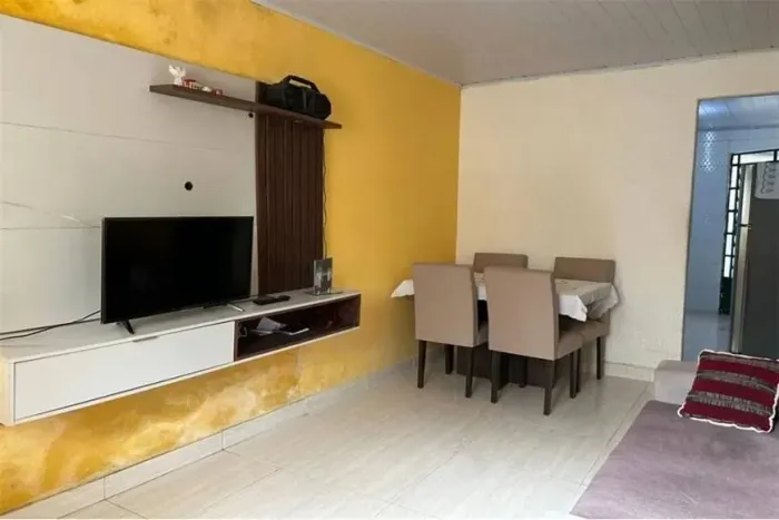 FS2 - Casa na Liberdade 2/4