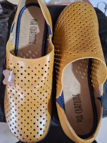 2 Sapatos de couro da Via Curtume, tamanho 38
