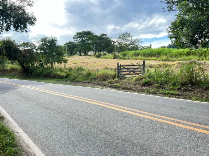Fazendinhas em Pará de Minas 