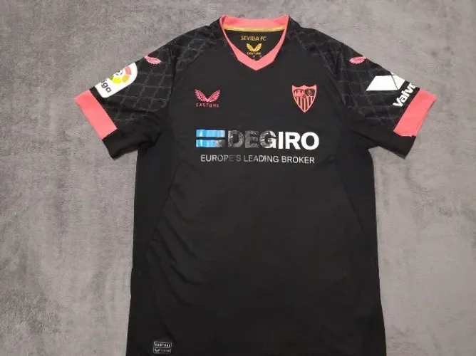 Camisa Oficial Sevilla-ESP Castore 2022-2023 third, tamanho M (50x74cm). Tecido impecável!