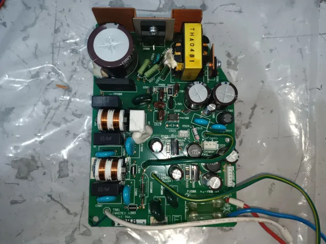 PLACA HITACHI (17B37832A) - VRF