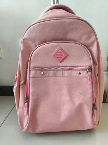 Mochila de rodinha feminina rosa