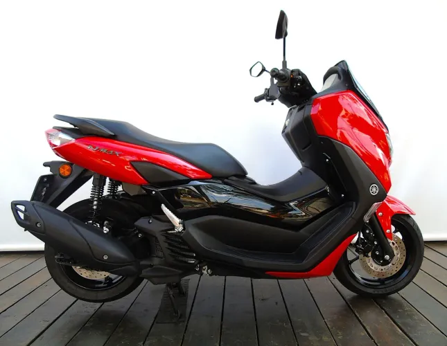 YAMAHA NMAX CONNECTED 160 ABS