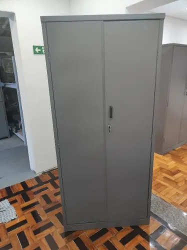 Armário de Aço Multiuso - PA90 (novo lacrado com leve detalhe)