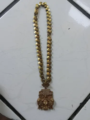 Cordão moeda antiga